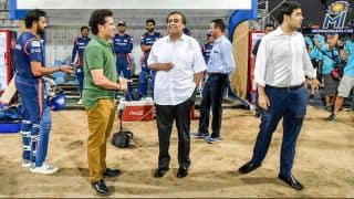 IPL 2018: Sachin Tendulkar, Mukesh Ambani visit Mumbai Indians training camp ahead of opening game against CSK